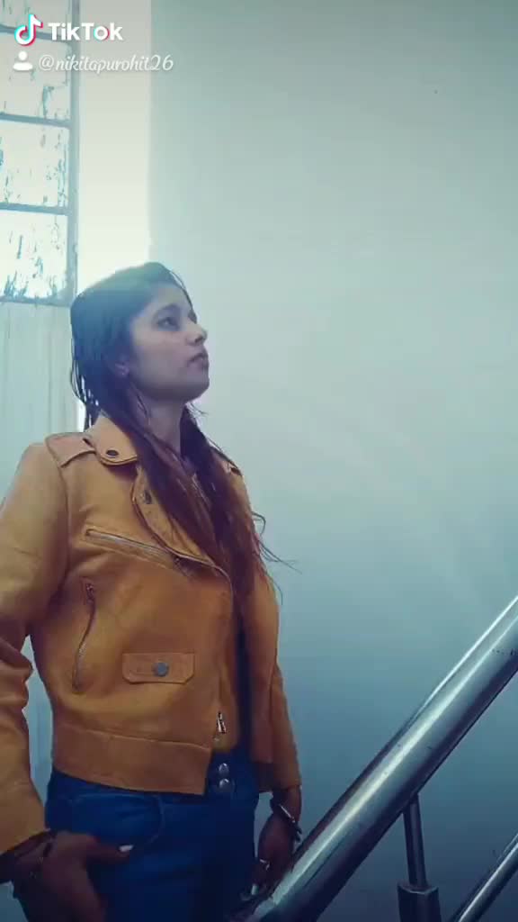 @👸Nikita Purohit🦋