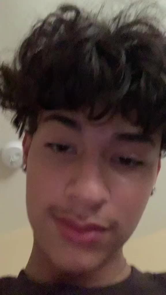@yallaintfindalex