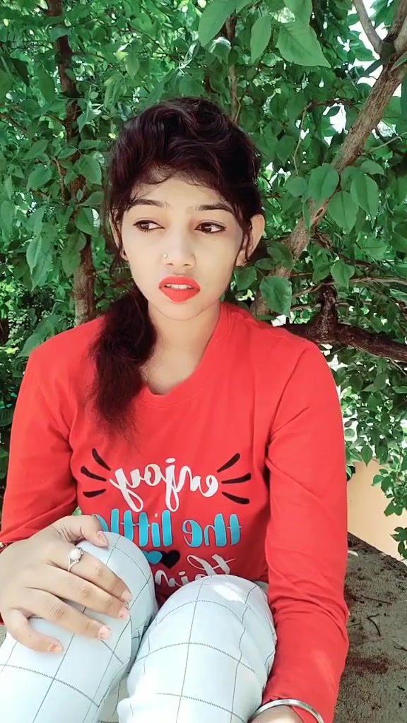 @👑 it'z_shubhi72 👑
