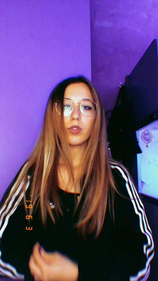 @Sofia🍁