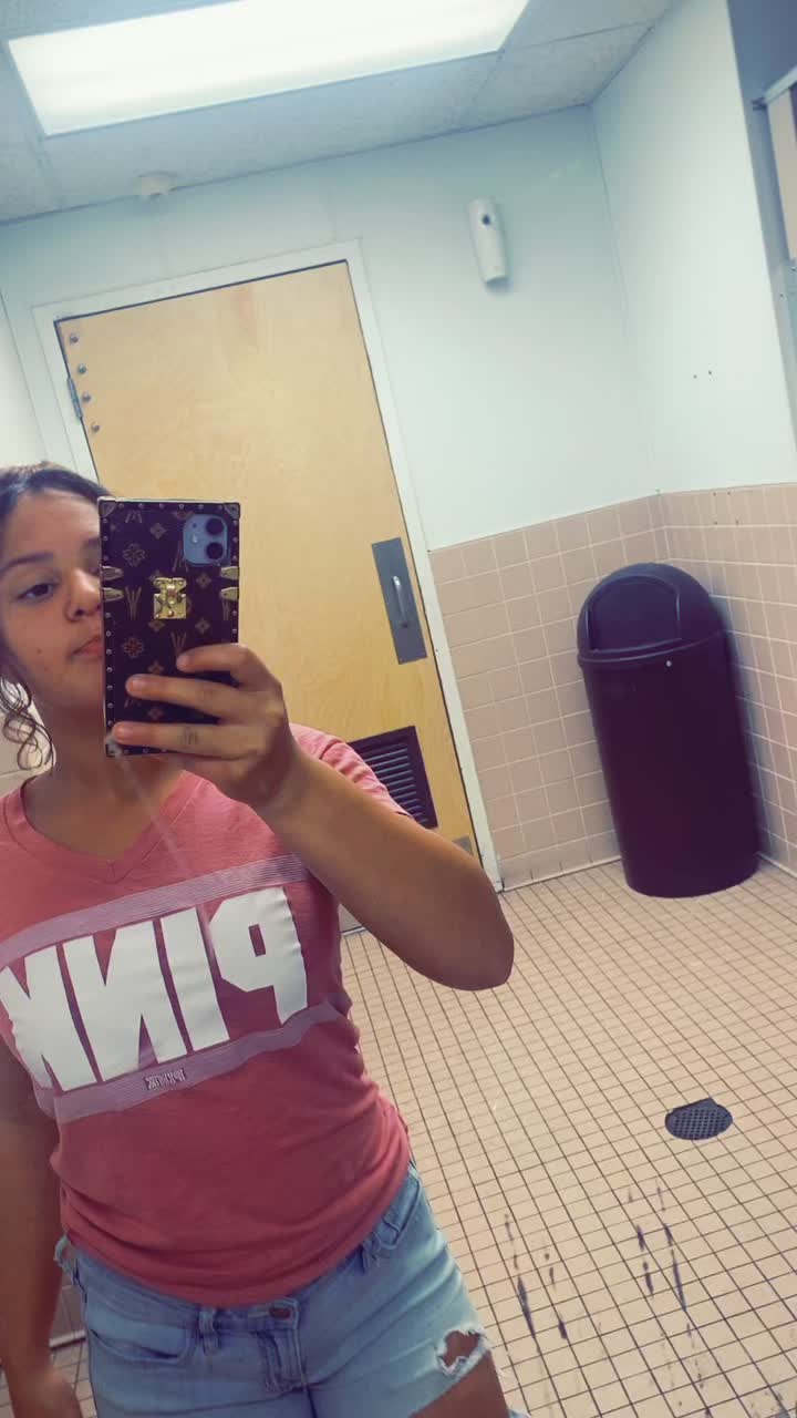 @Stfuu.Talia