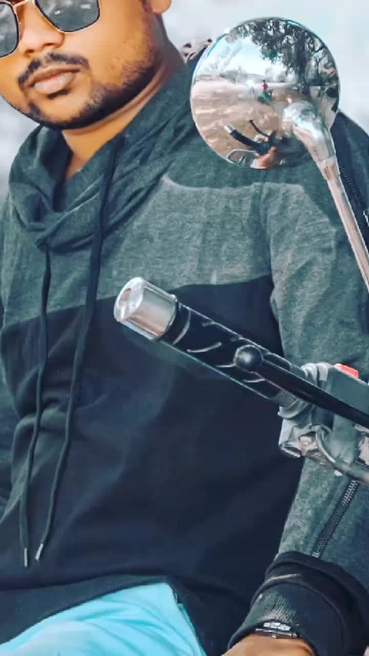 @Aj______Babu