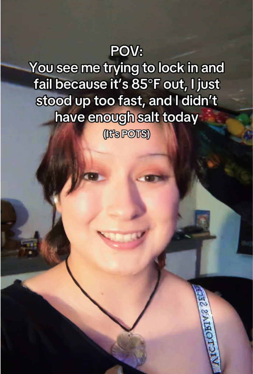 @gloomy_ari_