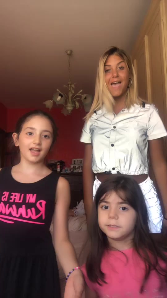 @Babygirl😻❤️