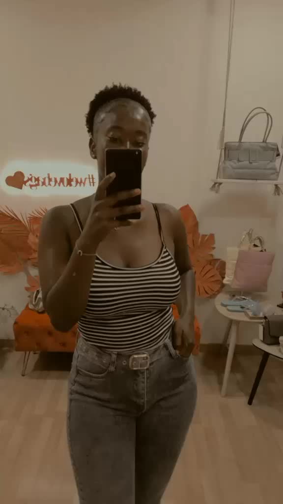 @Almada.DeLu&iacute;sa