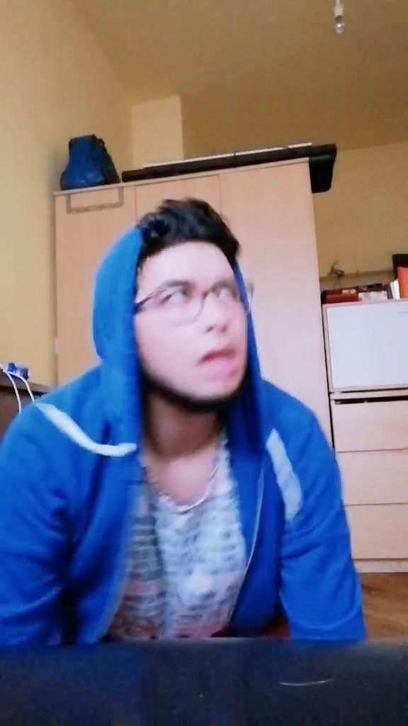 @Skunikel
