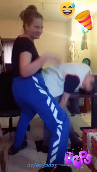 @MollyPWRGRL