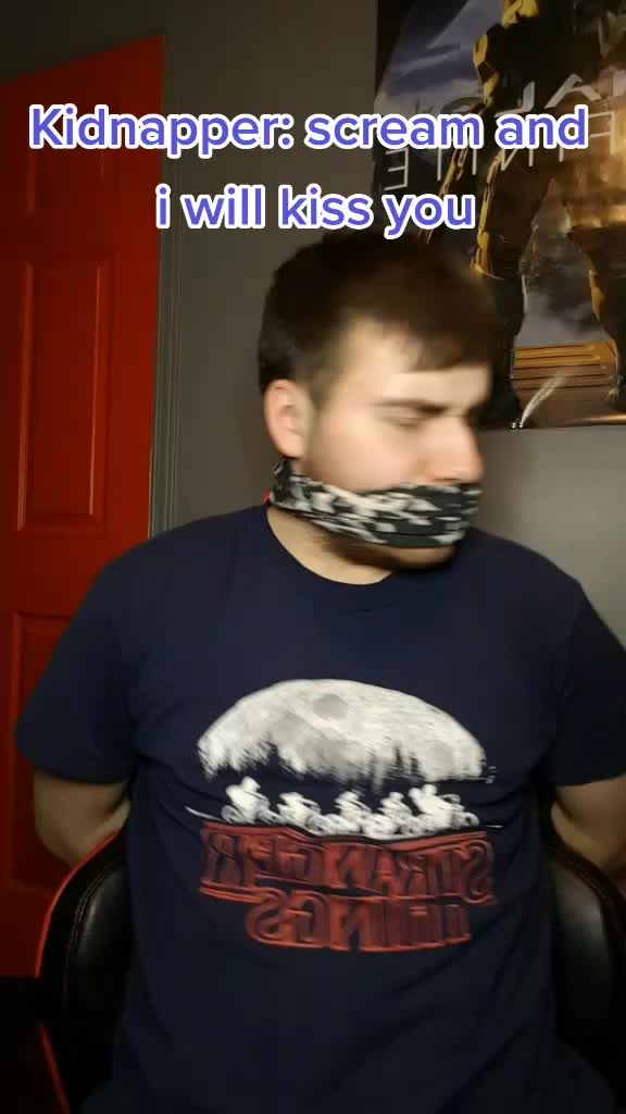 @Jayson_Moxen