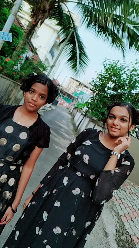 @Abhi__Sari__