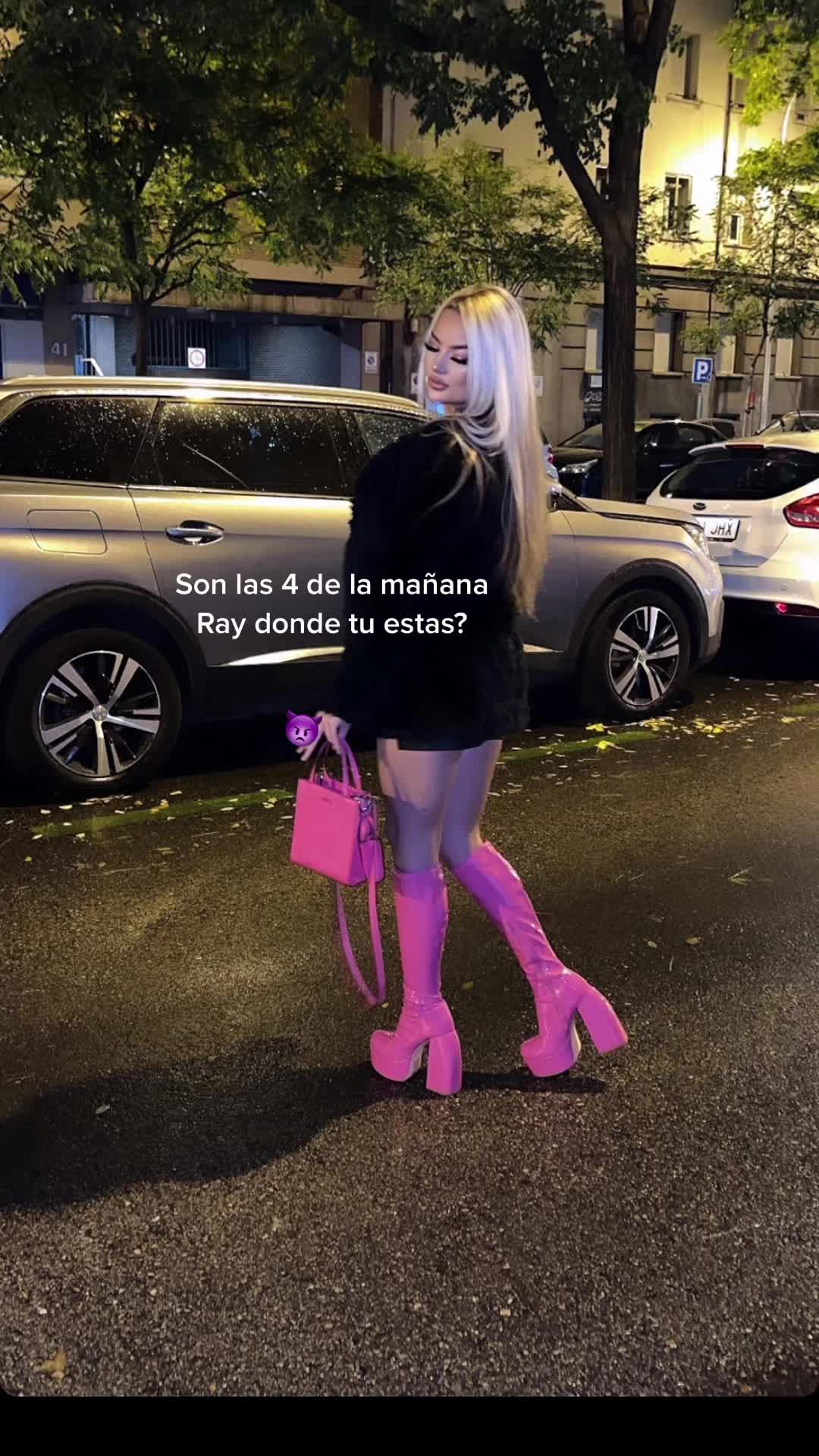 @Raylacoma