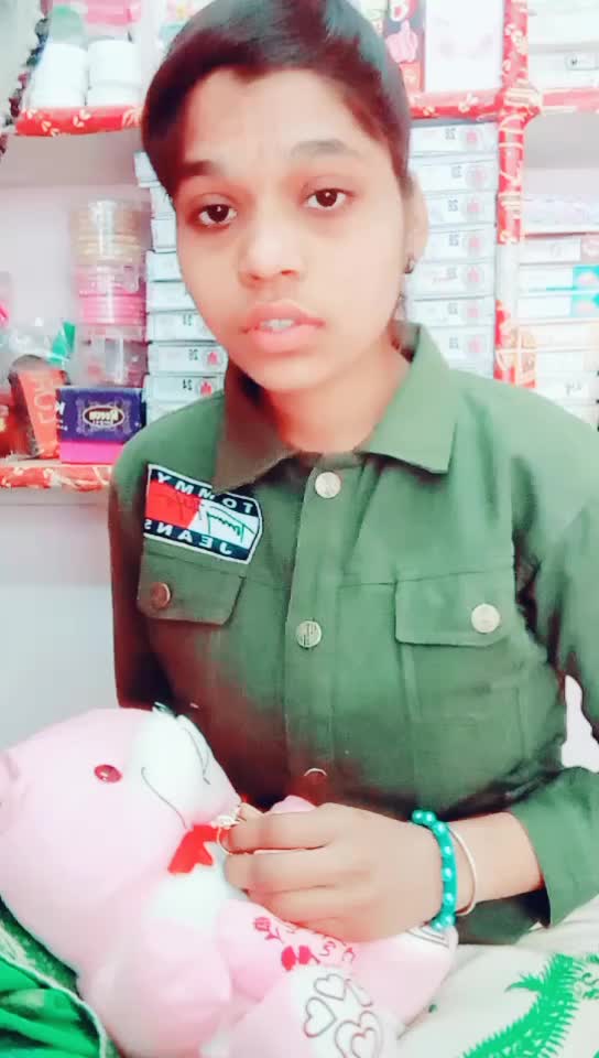 @cute girl 😍😍😍