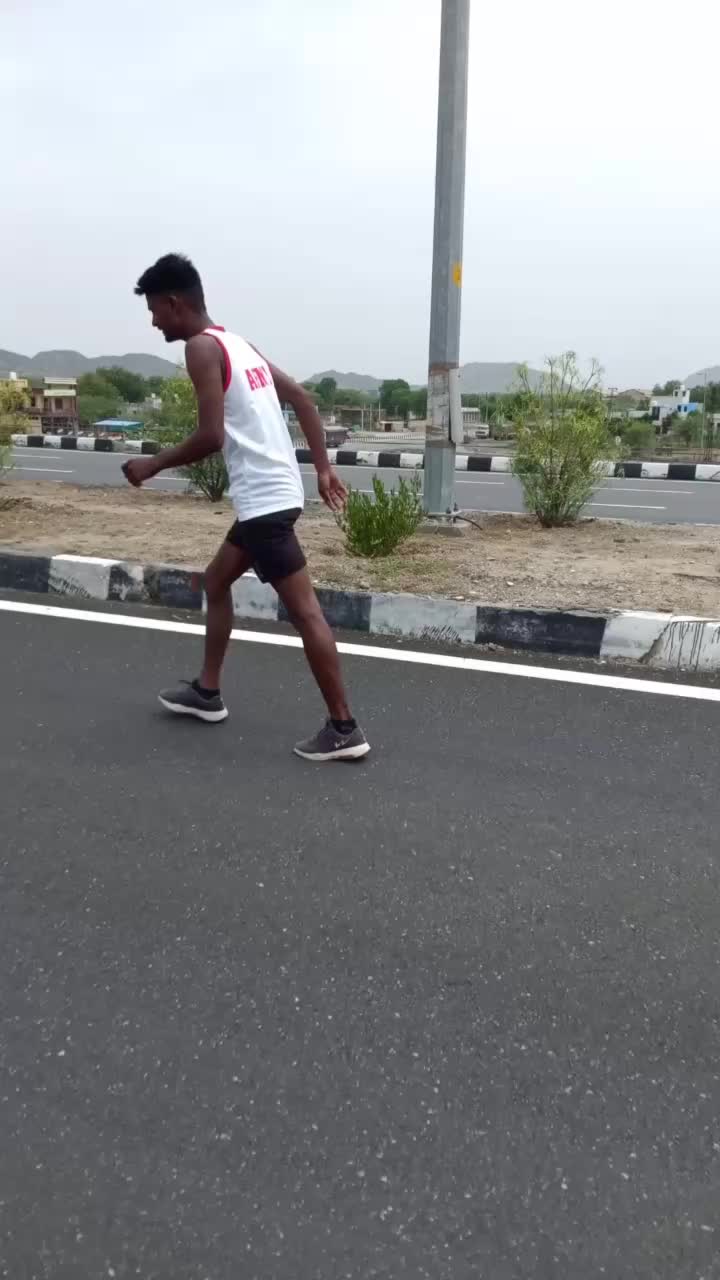 @Røshāñ