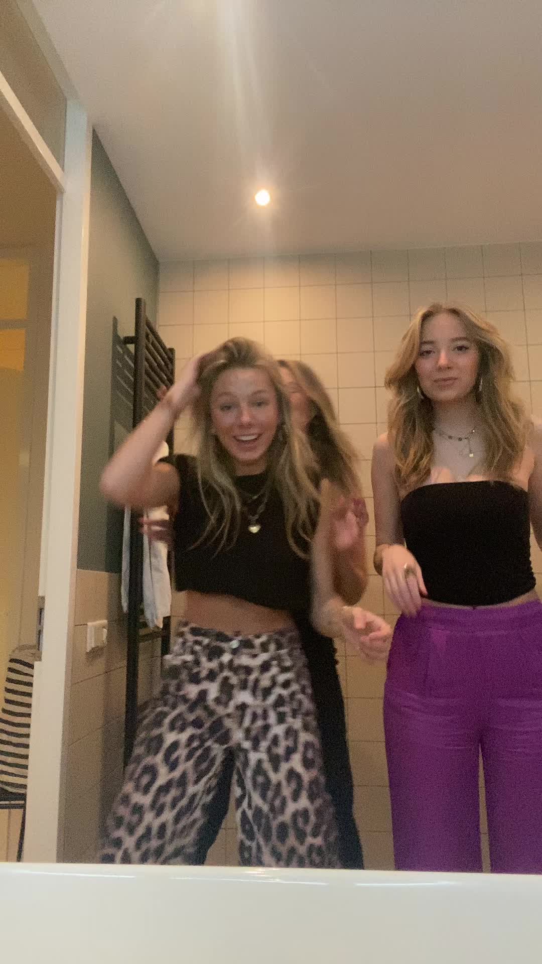 @Lottehazelaar