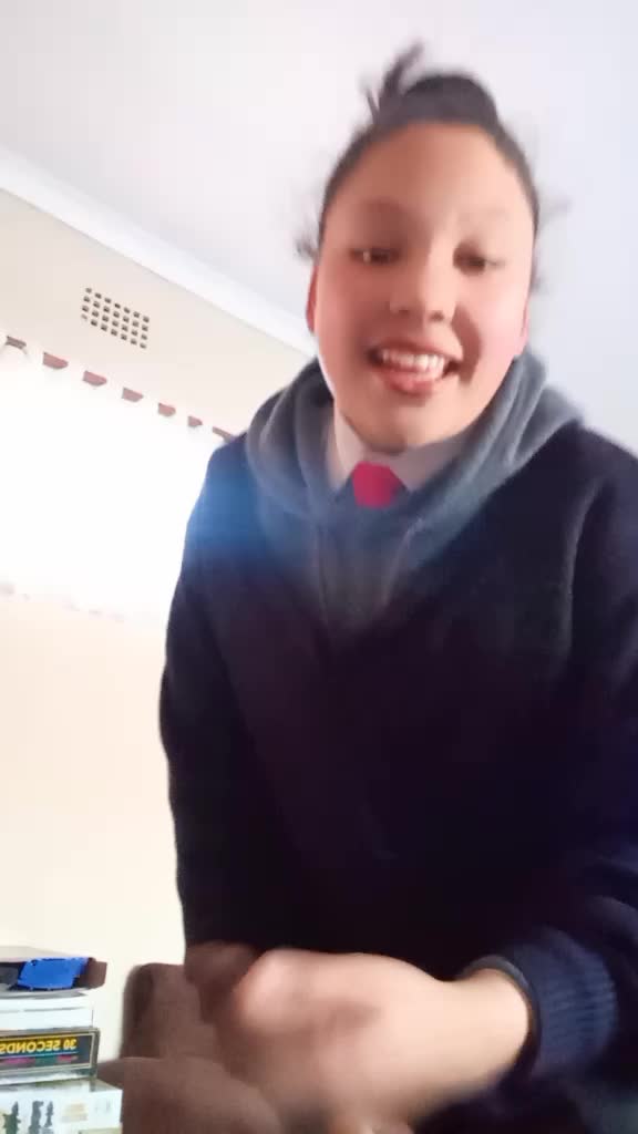 @rellie.officially_ 29