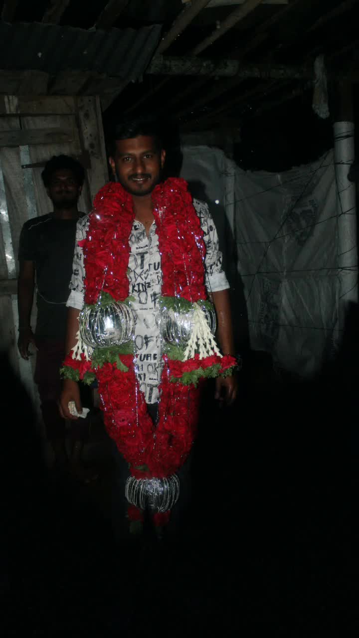 @Rakshi