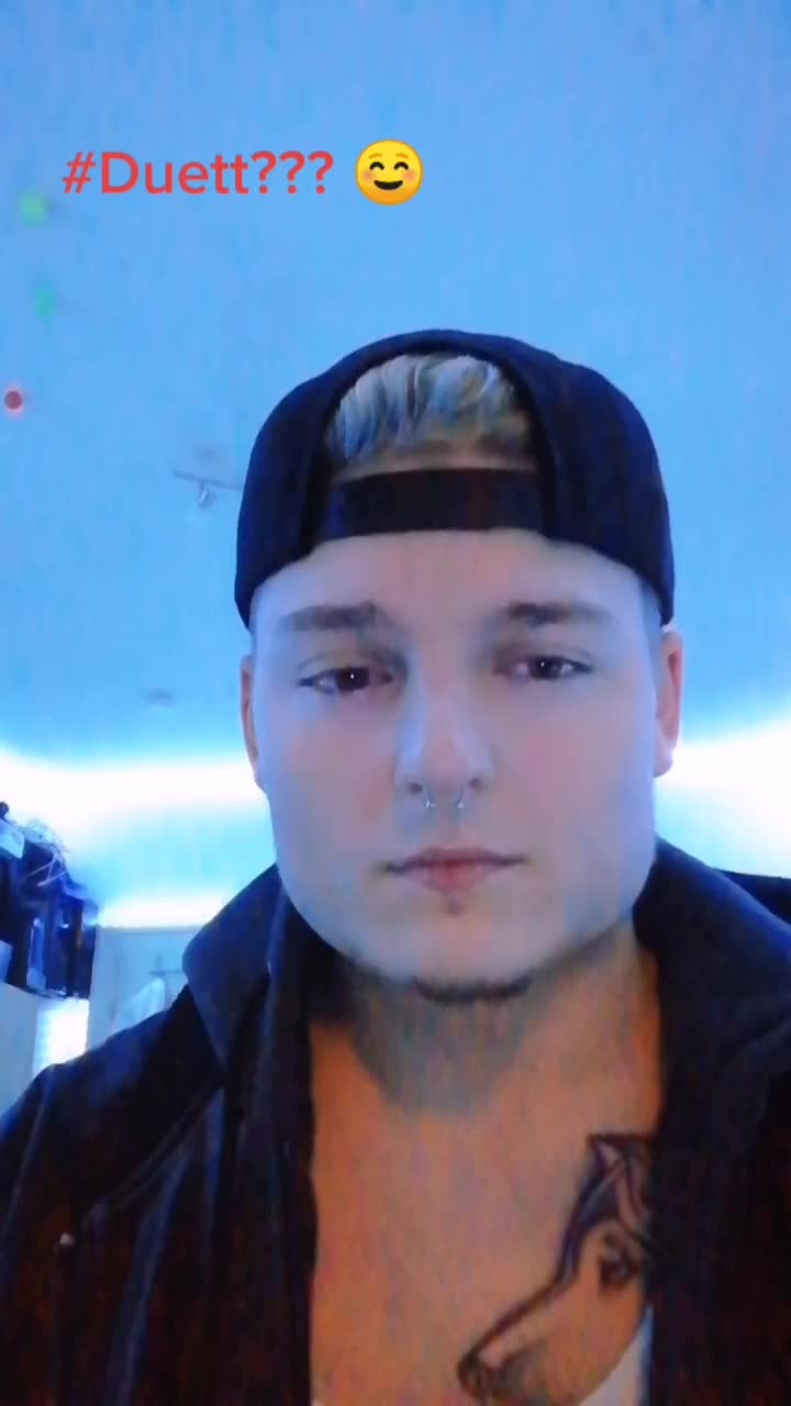 @_KLEINERWOLF_