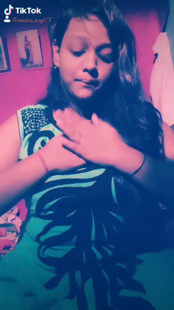 @⚡Qûééñ🖤