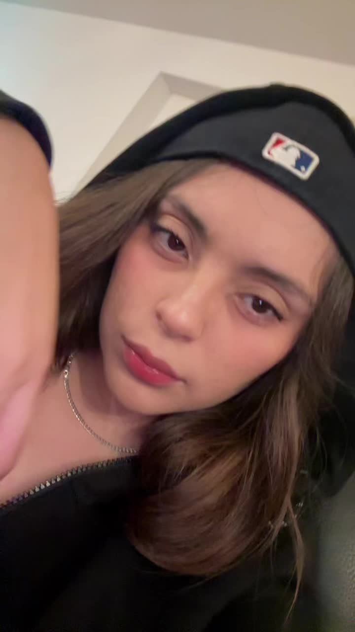 @MayaOlmos