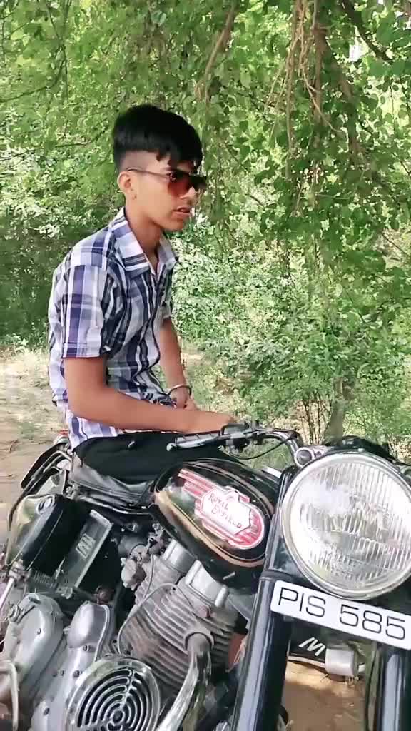 @🤗ਬਾਪੂ ਦਾ ਲਾਡਲਾ❤️