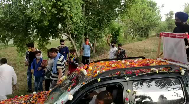 @😘काजल 🌸ठाकुर😘
