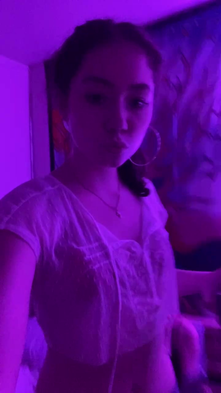 @🫣