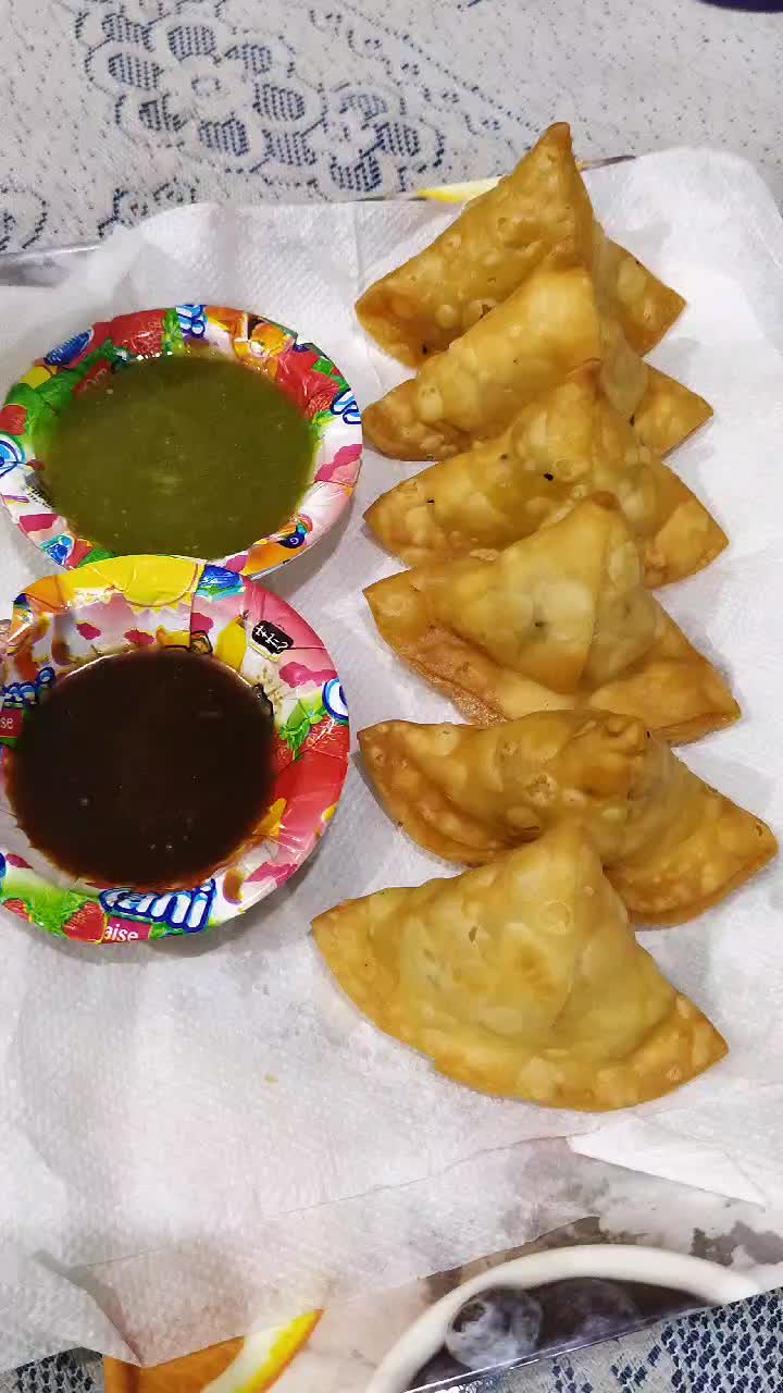 @Food vlogs