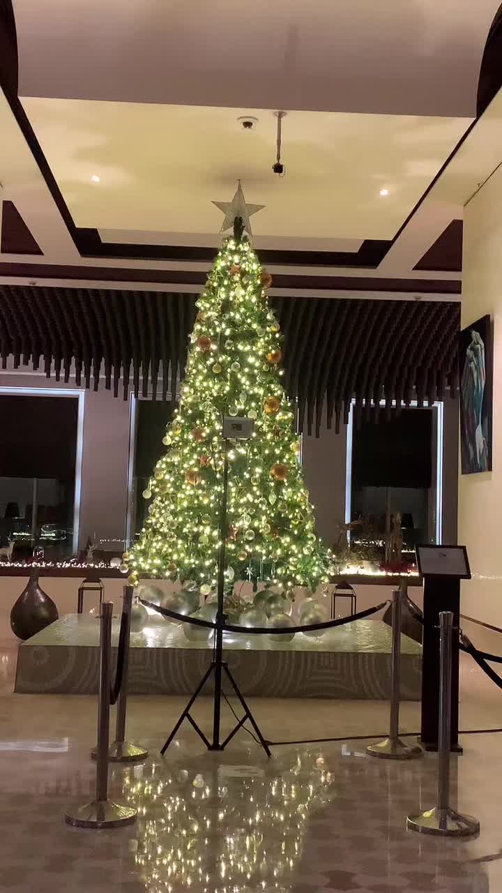 @ellaraingold