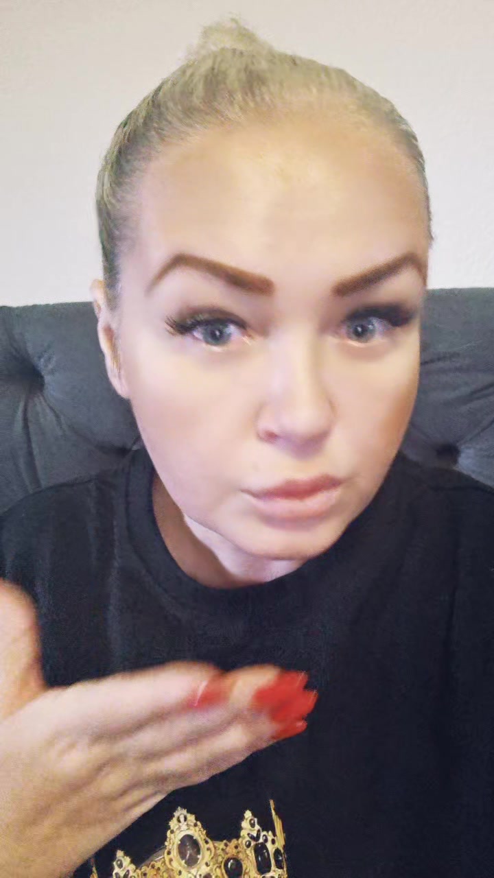 @🥰 Olesja 🥰