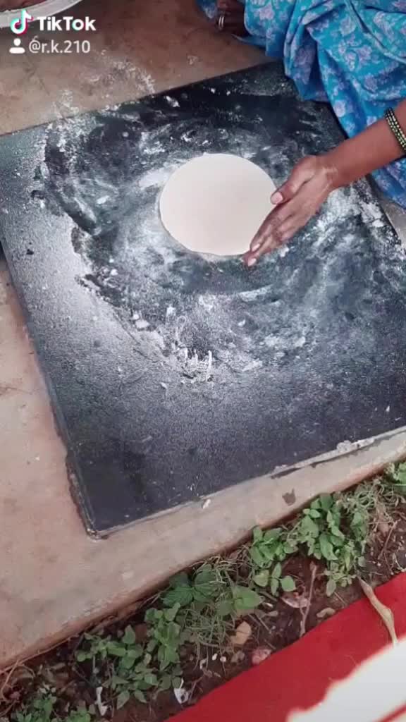 @R K