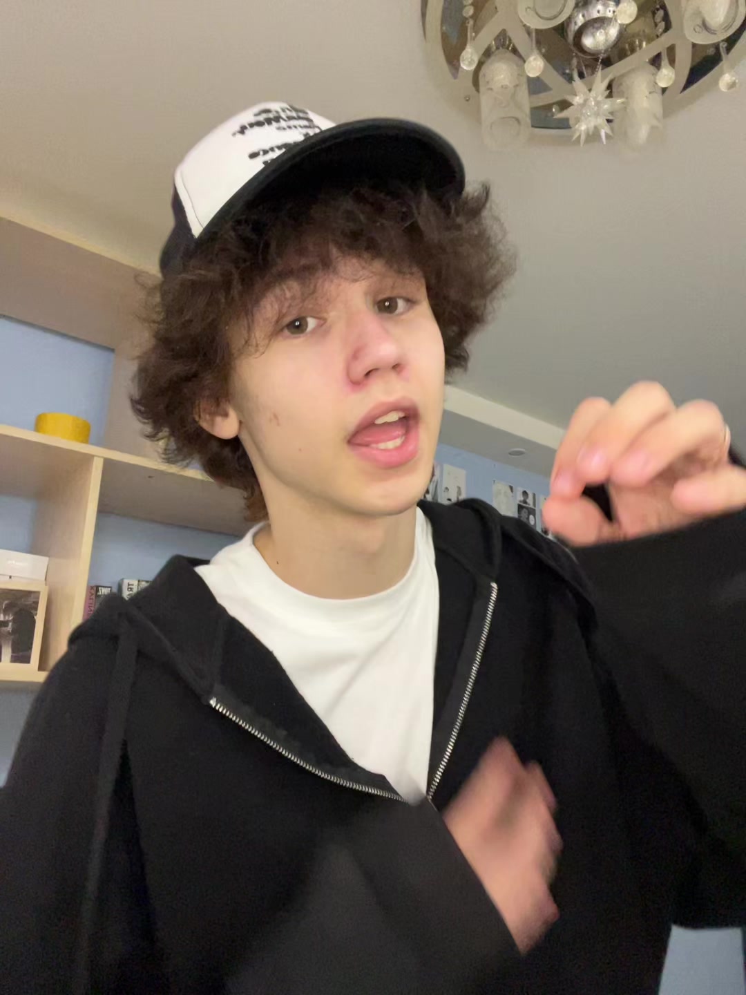 @димачка кайзер😈