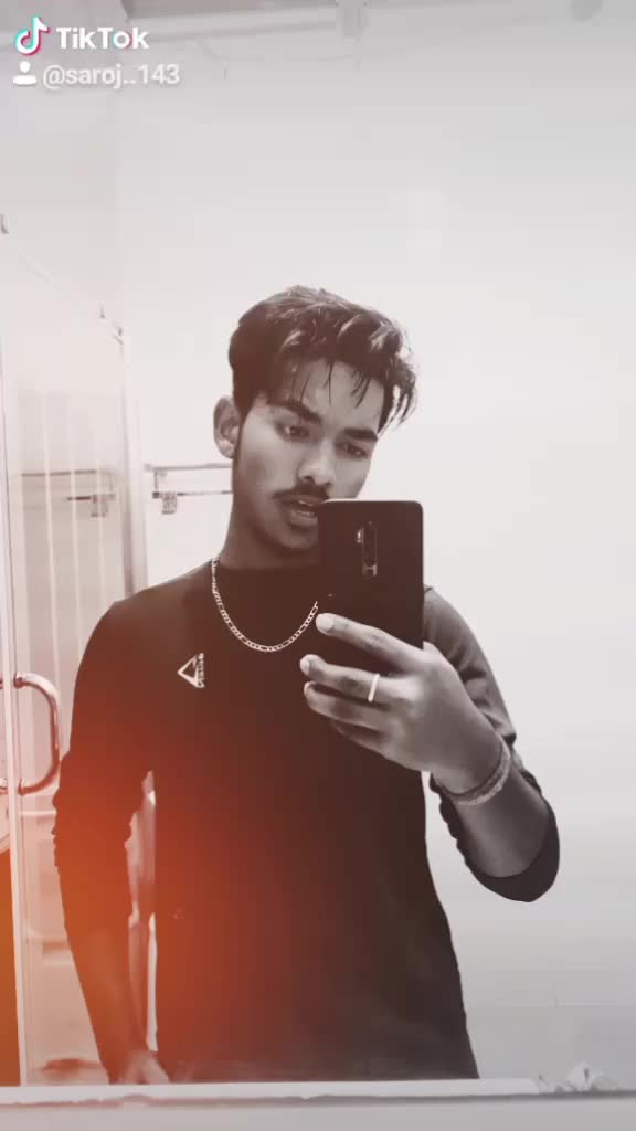 @smiling sanju😘😘