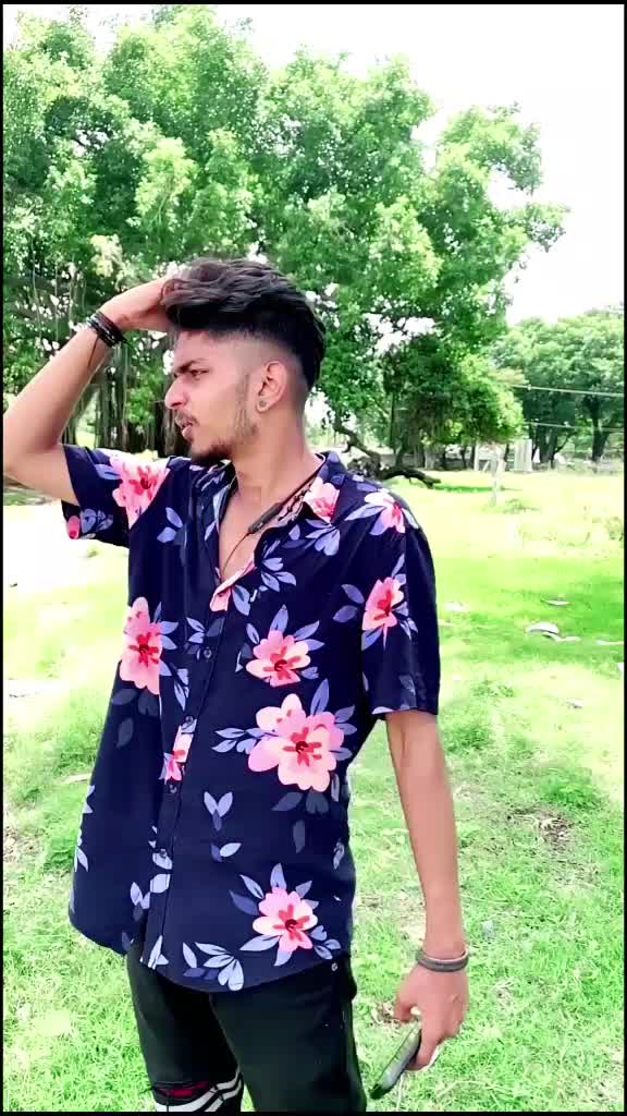 @ROHAN URS!!👑