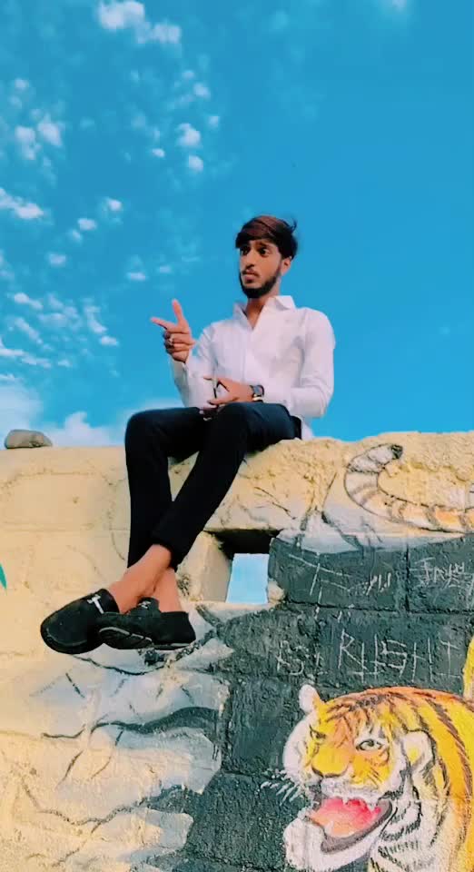 @omi_e_dhawad_e