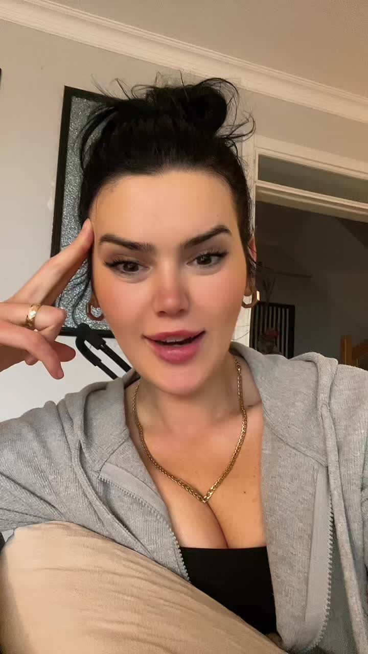 @Sinem &Ccedil;elebi