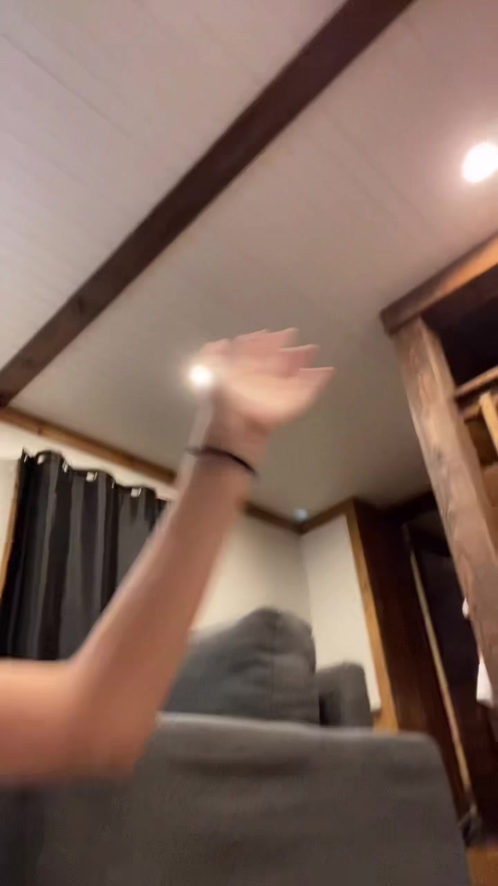 @…