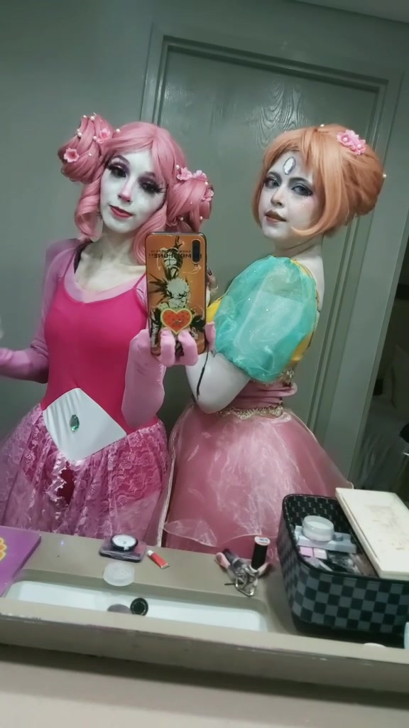@GelyBean Cosplays
