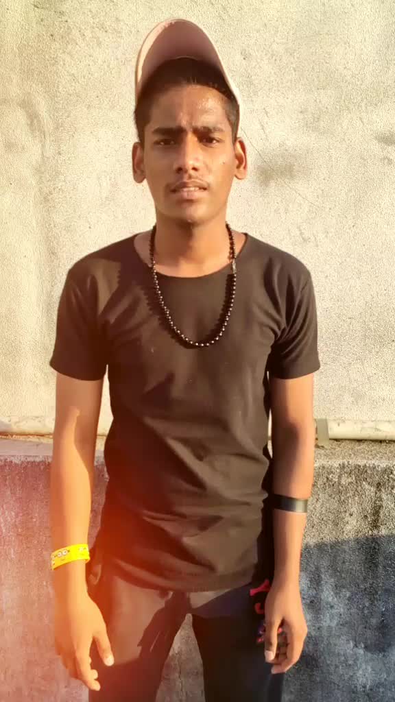 @Sam pillai..👑