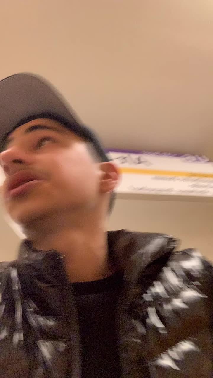 @…