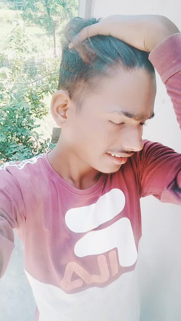 @sad boy pintu
