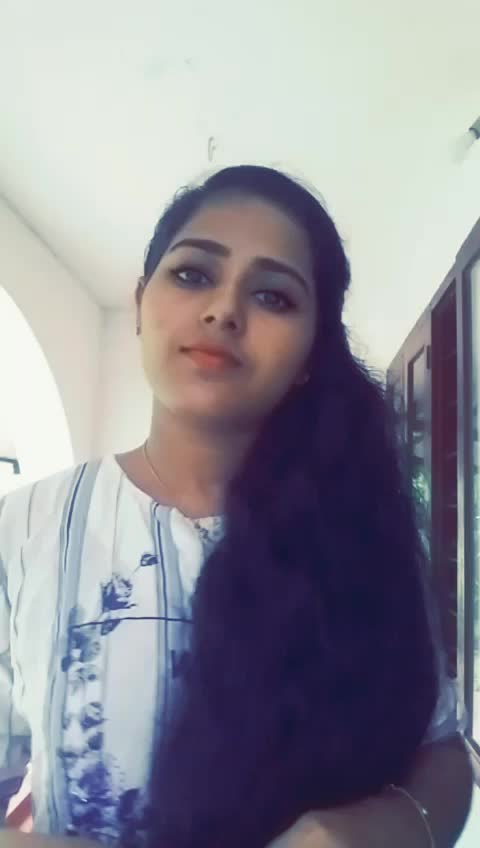 @ASWATHI😇