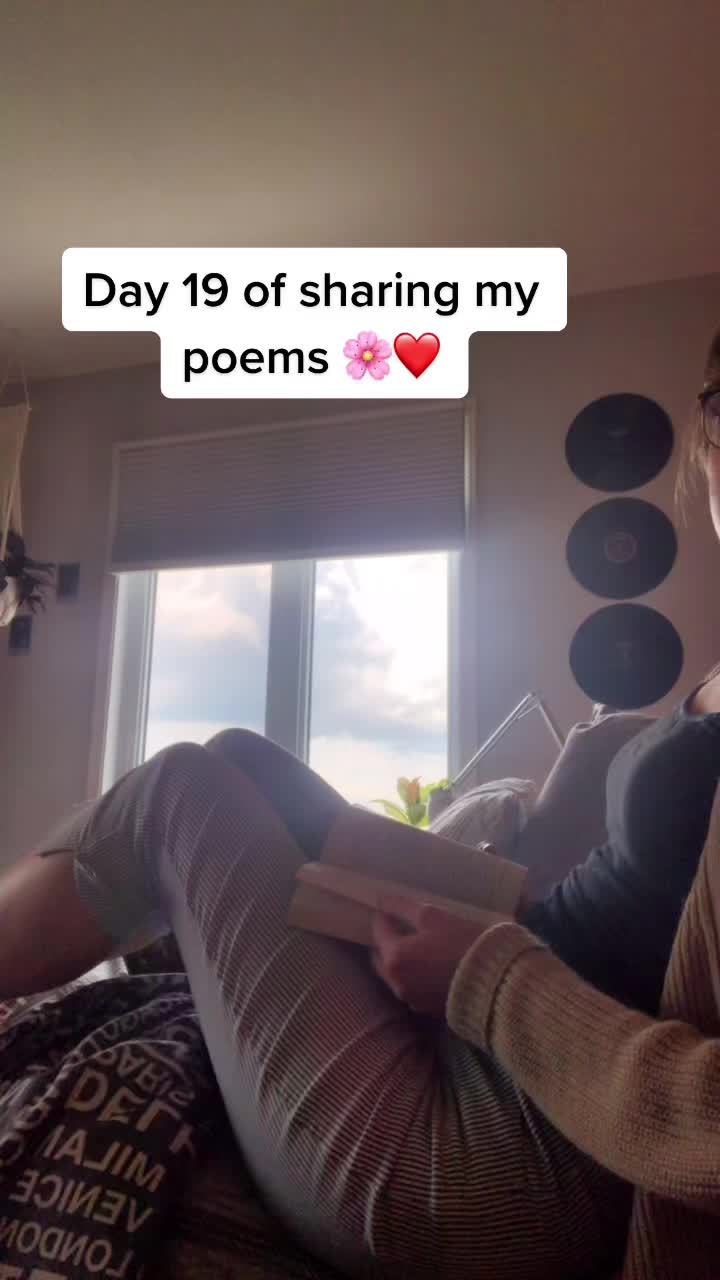 @elisfeather