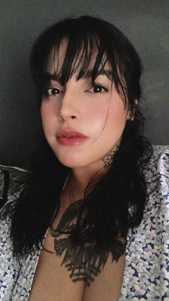 @hannialozano