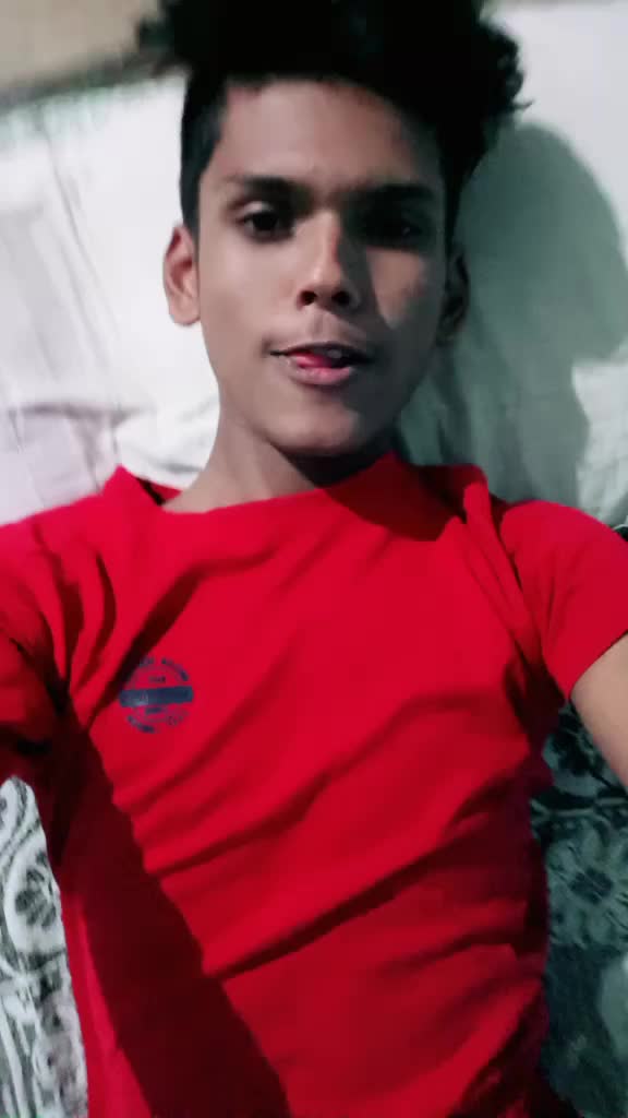@Nêw🔥TrêñdY_GüY🔥
