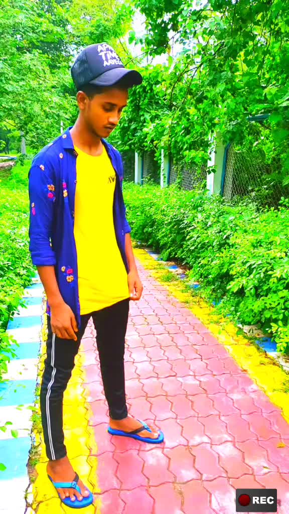 @😜 I AM SINGLE BOY😍
