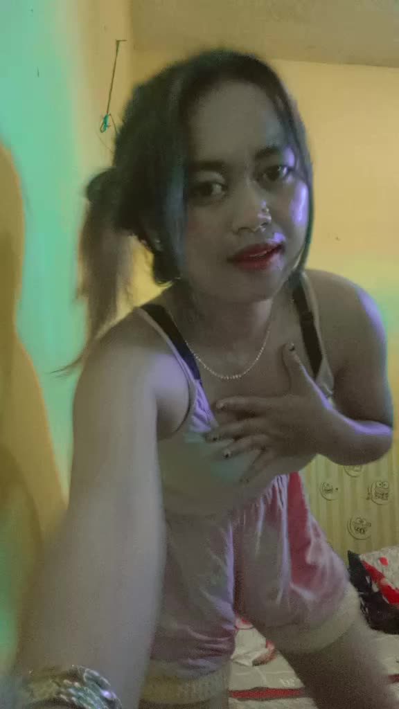 @Neng verry well💋