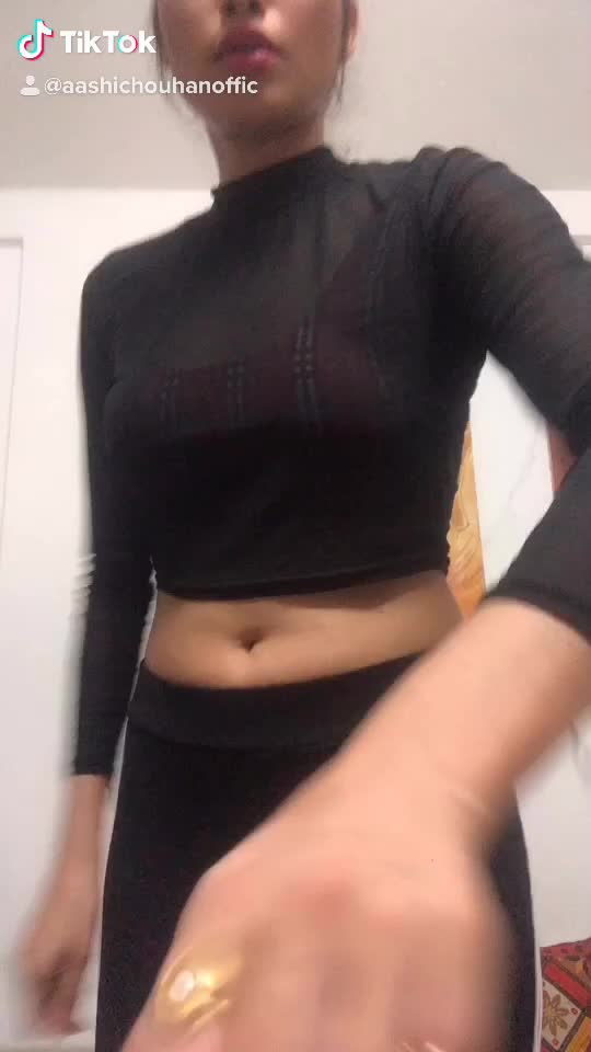 @aashichouhanofficial