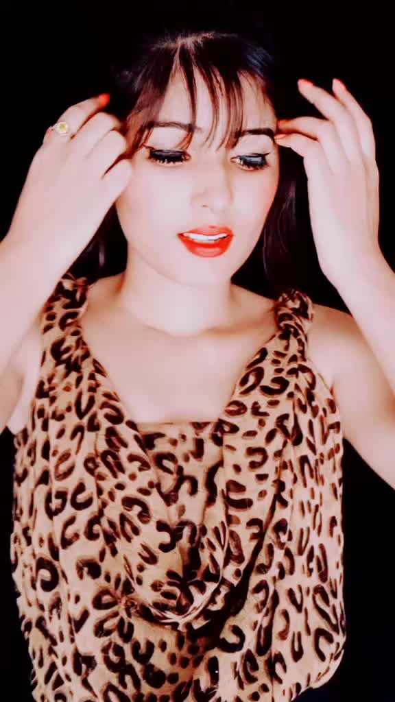 @Simran👑