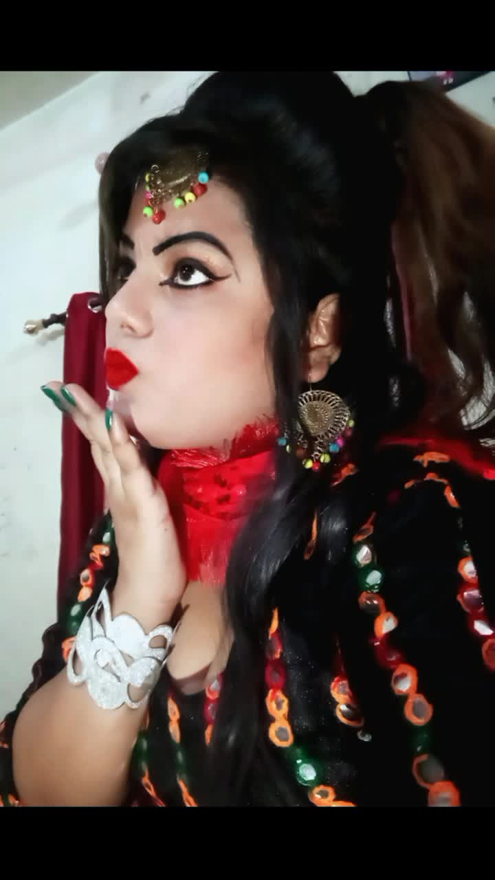 @tapsi gill