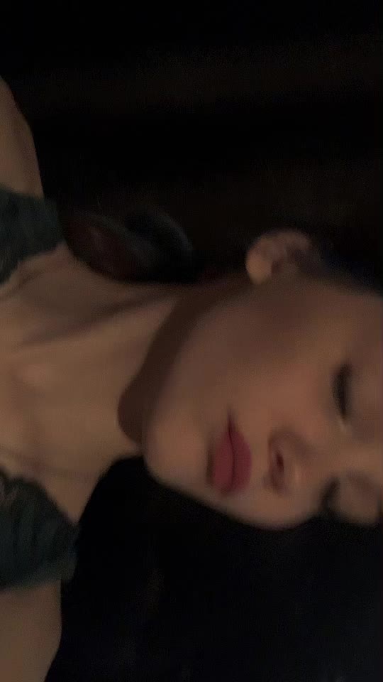 @💥