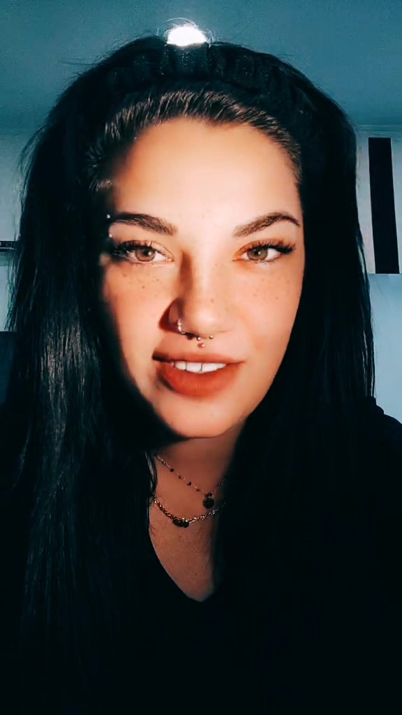 @👑NemiQueen👑